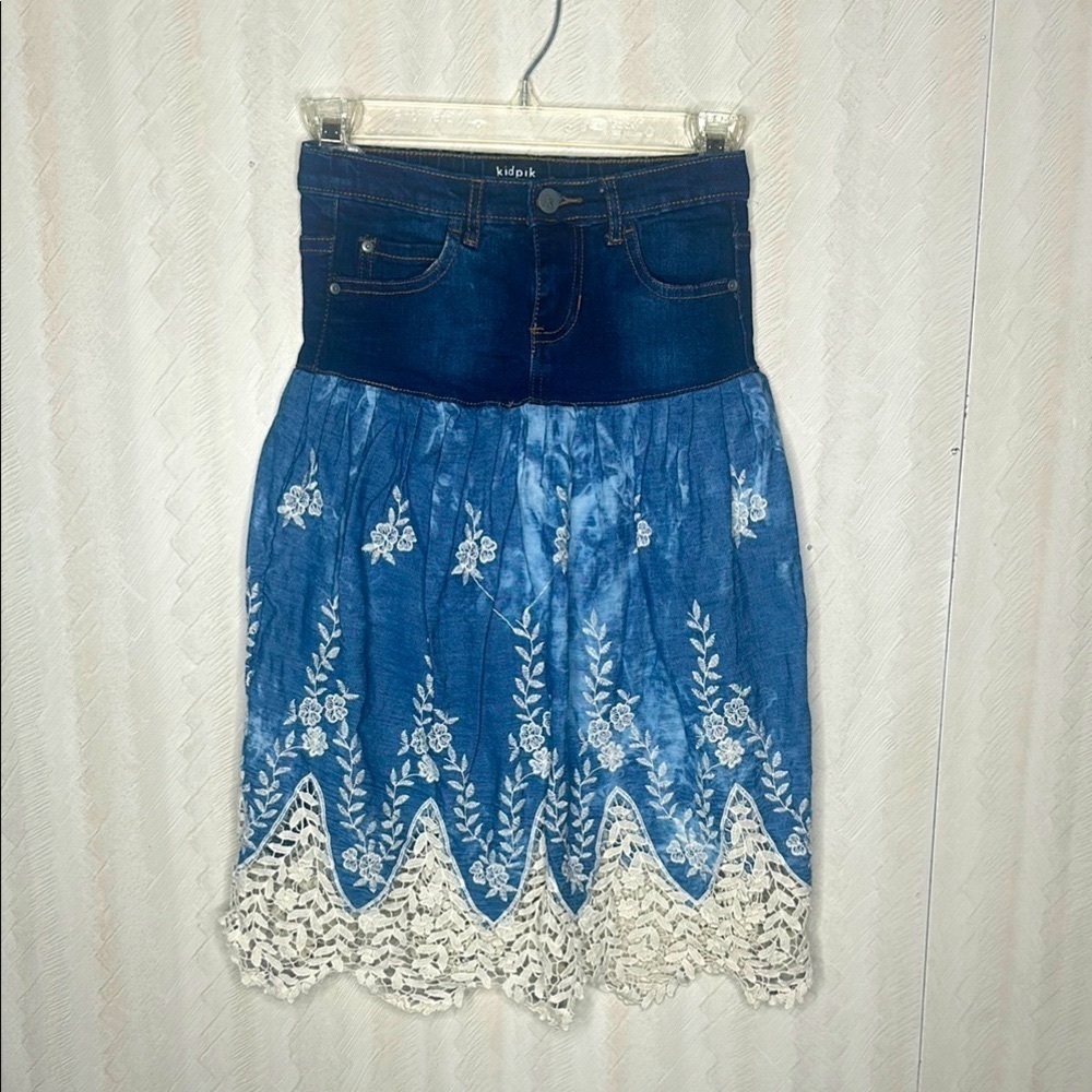 ❤️ KIDPIK Blue and White tie-dye  Embroidered Skirt girls 8 - Picture 2 of 5